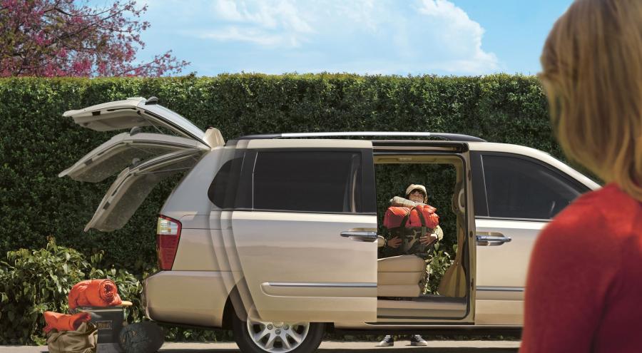  Kia Sedona 2006 года  (фото 47 из 50)